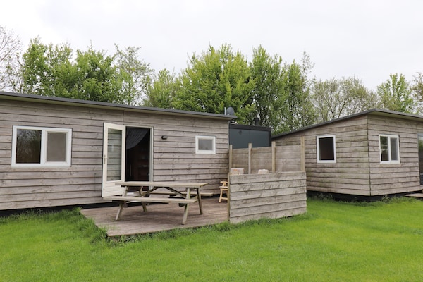 Knusse cabin aan het Hegermeer in Heeg voor 6 personen - thumbnail 1