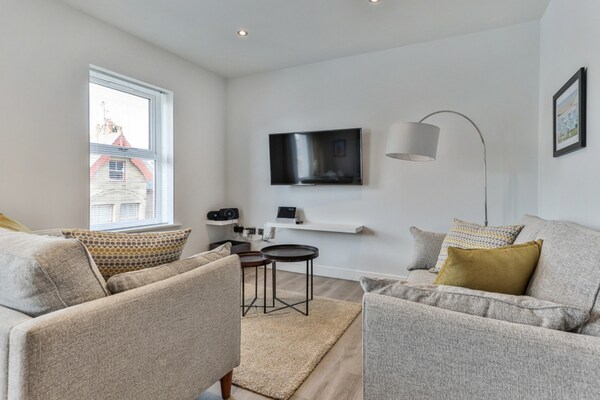 Modern appartement aan de golfbaan in Filey, vlakbij het strand - thumbnail 1