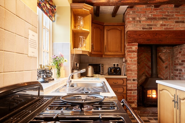Ruim landhuis The Farmhouse in Ashbourne voor 10 personen - thumbnail 3