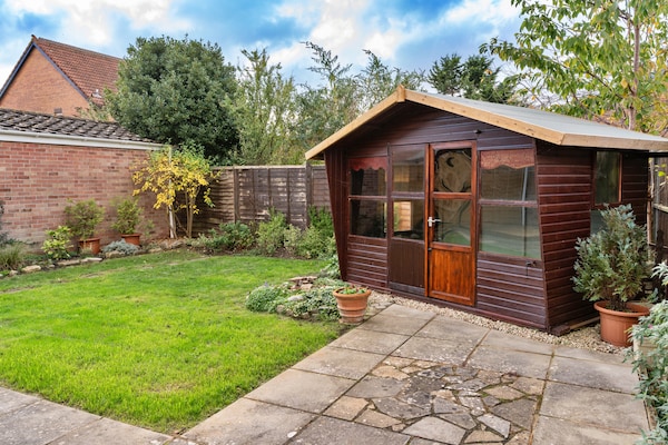 Lichte bungalow met tuin en zomerhuis nabij strand Burnham-on-Sea - thumbnail 5