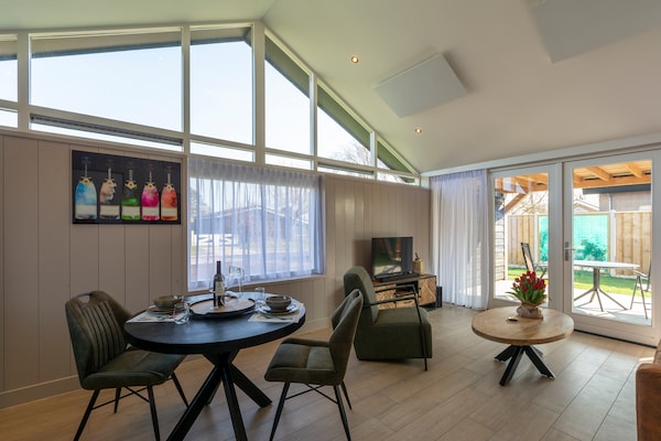 Wellness Villa Azure: luxe vakantiehuis met sauna nabij het strand - thumbnail 3