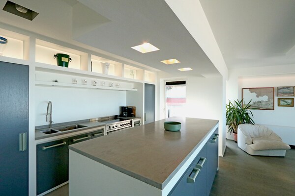 Ruim 10-persoons appartement met zeezicht in het Zoute, Knokke - thumbnail 2