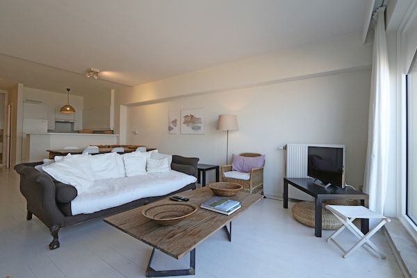 5-persoons appartement met zeezicht in hartje Het Zoute, Knokke-Heist - thumbnail 1