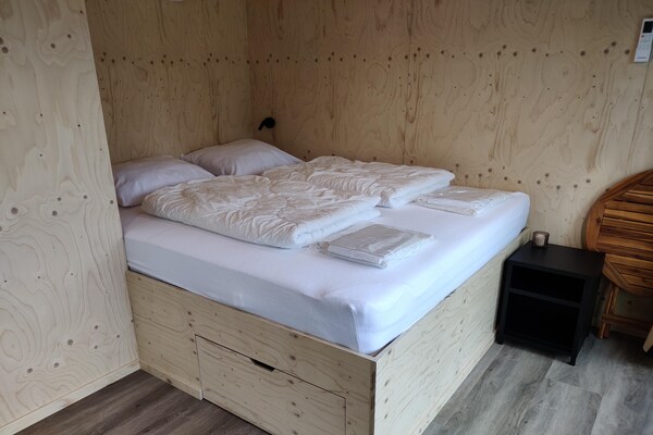Wetland Cabin: minimalistisch genieten in het Friese natuurgebied - thumbnail 2