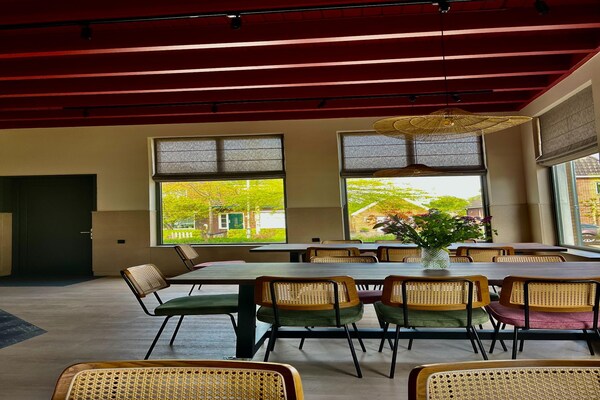 Luxe groepsaccommodatie in monumentaal jaren 30-pand voor 20 gasten in Friesland - thumbnail 6