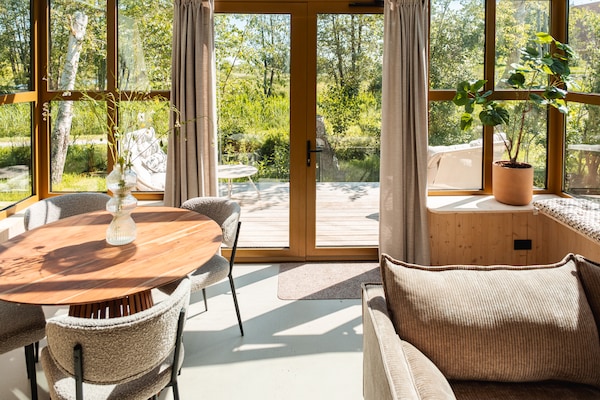 Groepsruimte met 4 greenhouses voor 16 personen in Friesland - thumbnail 5
