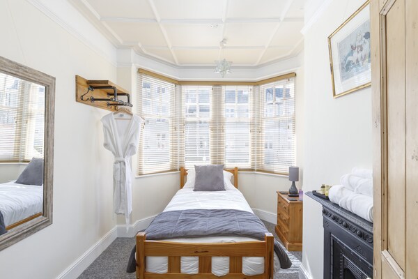 Knus eenpersoonsappartement aan zee in Brighton - thumbnail 2