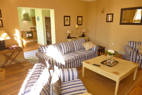 Luxe 2-slaapkamer Mews huisje in Breedon-on-the-Hill - thumbnail 1