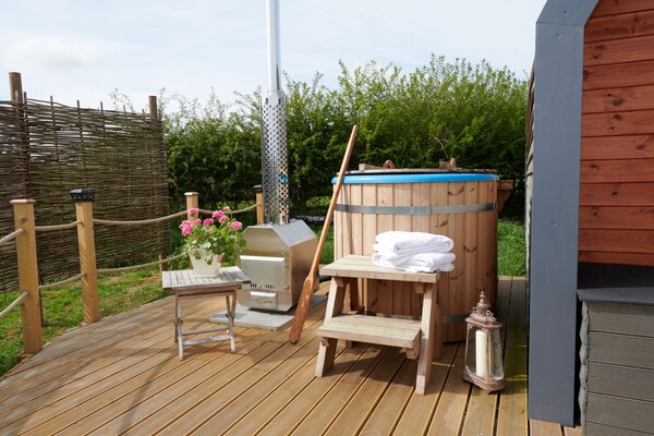 Luxe houtgestookte hot tub hut op het Oxfordshire platteland bij Banbury - thumbnail 3