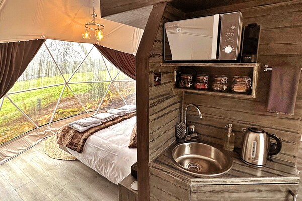 Unieke glamping in Ashdown Forest met hottub en panoramisch uitzicht - thumbnail 5