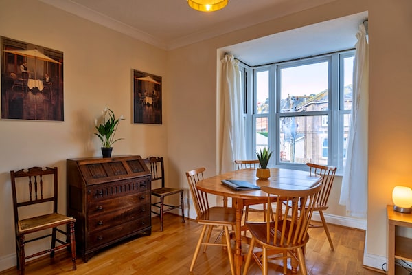 Knus appartement met balkon en rivierzicht in Teignmouth - thumbnail 2