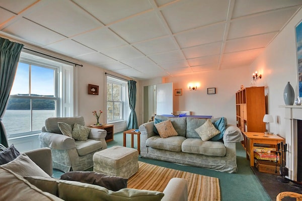 Op 500 m van het strand: Ruim landhuis Rock House in Kingsand - thumbnail 2