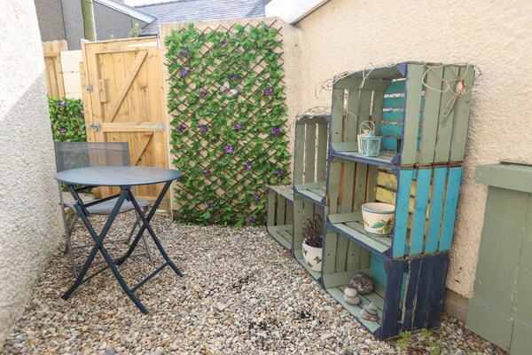 Charmant landhuis Penmaen House nabij strand Trefor, 6 personen - thumbnail 6