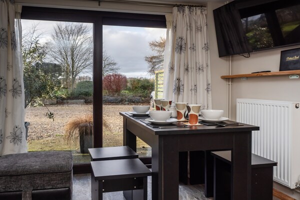 Vrijstaand landhuis aan de rivier de Yare bij Surlingham, Norfolk - thumbnail 4