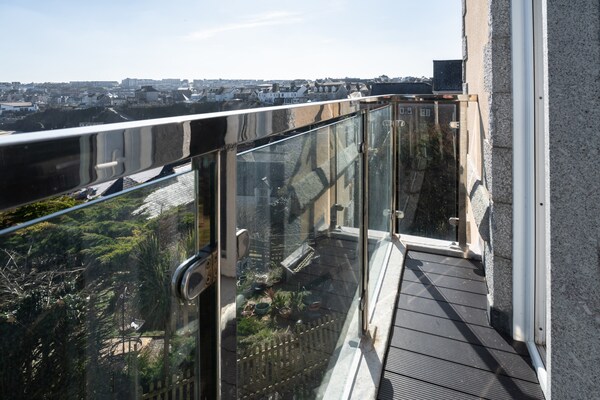 Prachtig appartement aan Towan Beach met weids zeezicht in Newquay - thumbnail 2