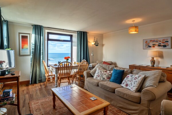 Klifvilla Bishop Rock: Uitzicht op zee in Sennen, Cornwall - thumbnail 5