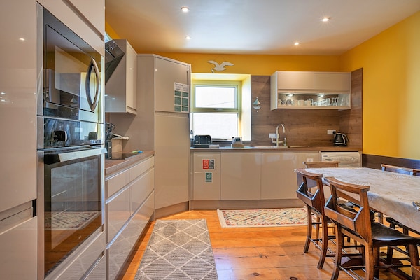 Appartement Beau View met panoramisch uitzicht op Menai Strait en Snowdonia - thumbnail 3
