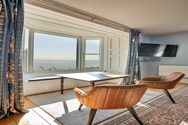 Waters Edge: Luxe kustappartement in Beaumaris met weids uitzicht op zee - thumbnail 5