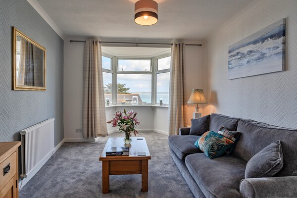 No. 5 Harlequin: Stijlvol appartement met weids uitzicht over St Ives Bay - thumbnail 4