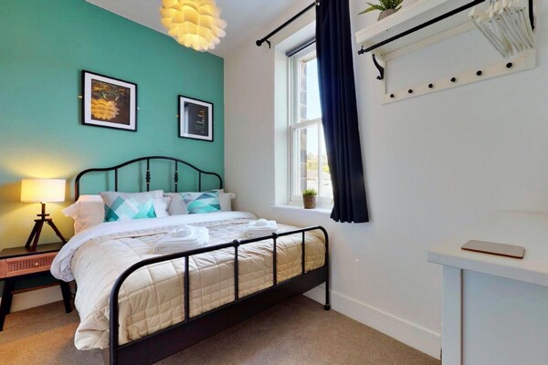 Modern appartement aan de rivier Derwent in het hart van Matlock - thumbnail 3