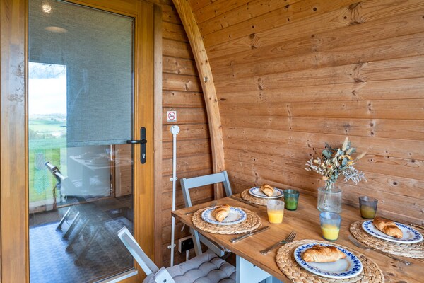 Glamping pods in Camerton: uniek verblijf met uitzicht op de vallei - thumbnail 3