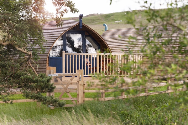 Uniek nautisch chalet aan de Langley Dam in Hexham - thumbnail 1