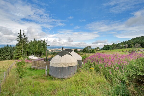 Romantische yurt met hot tub en uitzicht op Gleneagles - thumbnail 3