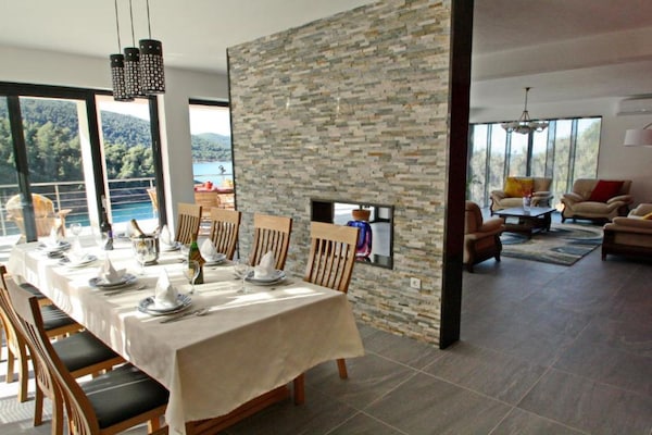 8-persoons luxe villa aan zee met privézwembad in Korcula - thumbnail 5