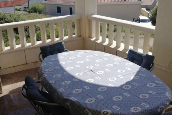 Appartement met zeezicht en terras in Rogoznica · 2 pers. - thumbnail 5