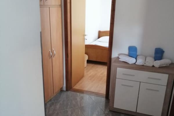 Appartement met zeezicht en terras in Rogoznica · 2 pers. - thumbnail 2