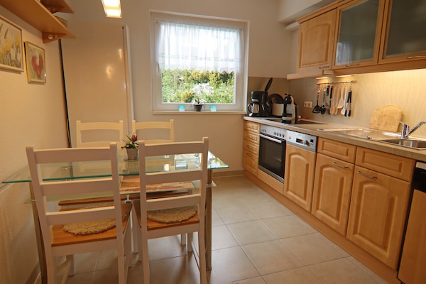 4-persoons modern appartement in Braunlage nabij de piste - thumbnail 3