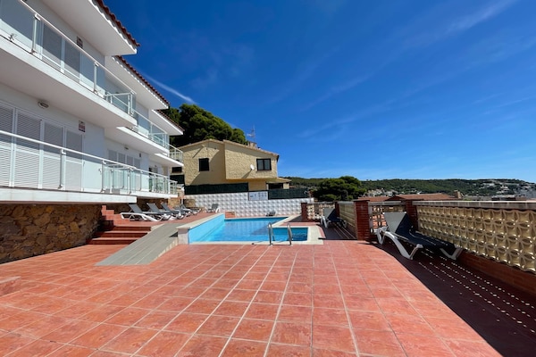 8-persoons modern appartement in centrum Estartit nabij strand - thumbnail 6