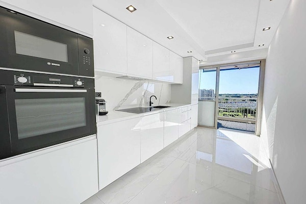 Modern appartement voor 2 personen in Mandelieu-la-Napoule - thumbnail 1