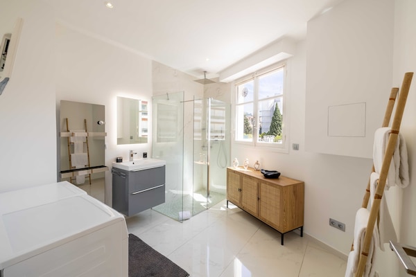 Licht appartement op steenworp van de Croisette in Cannes voor 6 personen - thumbnail 4