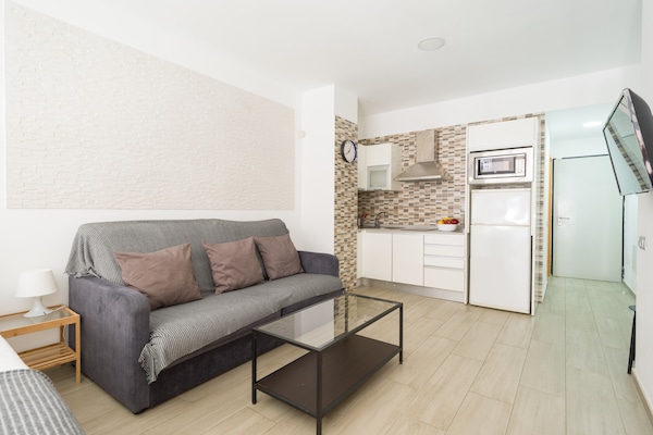 Knus appartement direct aan Las Canteras met oceaanzicht - thumbnail 1