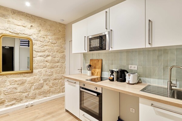 Elegant appartement in hartje Parijs, tussen Marais en Montorgueil - thumbnail 2