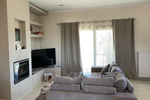 Ruim appartement tussen de olijfgaarden bij Mouzaki, 3 slaapkamers - thumbnail 2