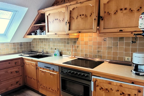 Comfortabel appartement in centrum Winterberg met balkon - thumbnail 4