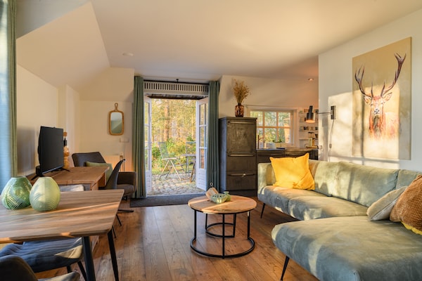 Luxe vrijstaande bungalow op vakantiepark Herperduin, ideaal voor 2 personen - thumbnail 1