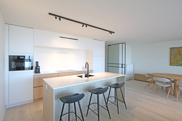 6-persoons appartement met zeezicht in Het Zoute, Knokke-Heist · 6 pers. - thumbnail 2