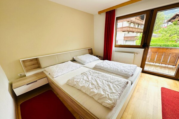 Ruim appartement voor 6 personen in Fügen, 300 meter van de skilift - thumbnail 4