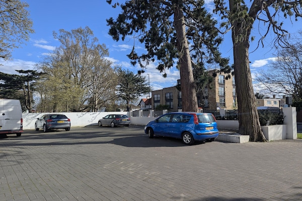 Knusse lodge voor 2 bij Heathrow met gratis WiFi en ontbijt - thumbnail 6