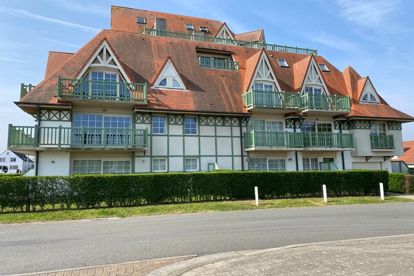 Knus appartement tussen Nieuwpoort-Bad en -Stad, vlakbij golf en haven - thumbnail 1