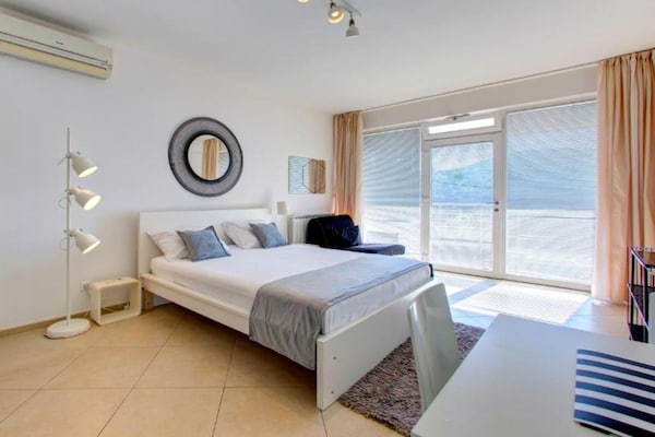 One-bedroom Apartment With Balcony And Sea View (Superior 2) - Dubrovnik