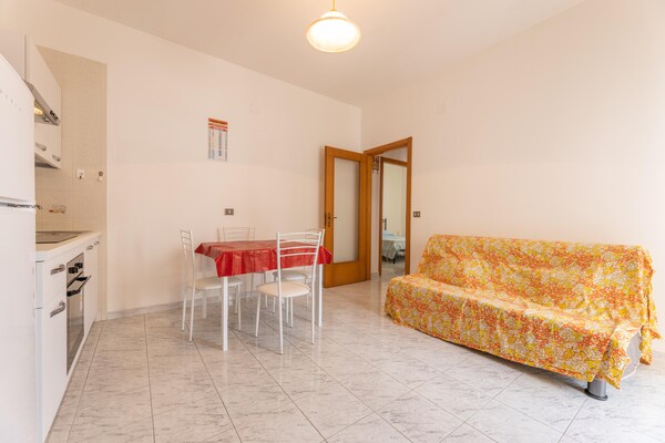 Licht appartement op 150m van het strand in Gallipoli met balkon - thumbnail 3