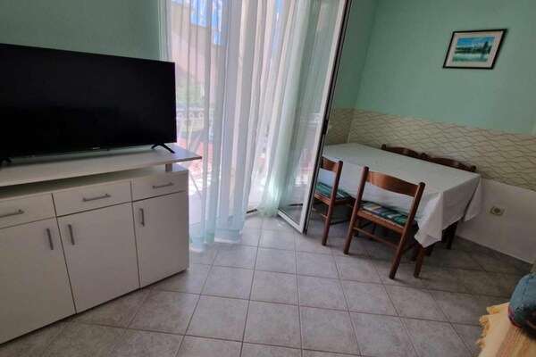 2-persoons appartement in Srima op 300 meter van het strand · 2 pers. - thumbnail 2
