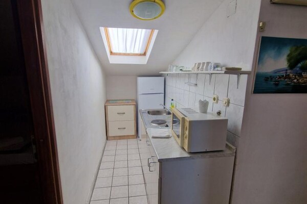 Appartement met Zeezicht en Terras op 100m van het Strand in Gradac - thumbnail 3