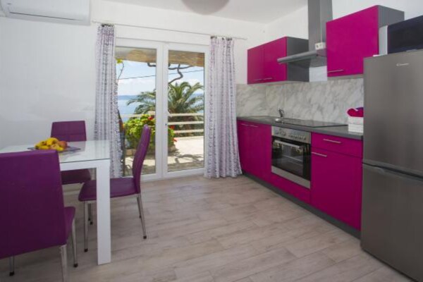 Aan zee: Comfortabel appartement in Podgora voor 3 personen - thumbnail 4