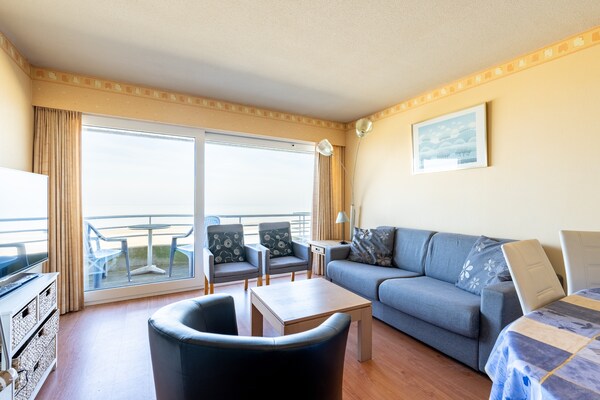 Licht appartement op de 6e verdieping met panoramisch zeezicht en twee terrassen - thumbnail 1