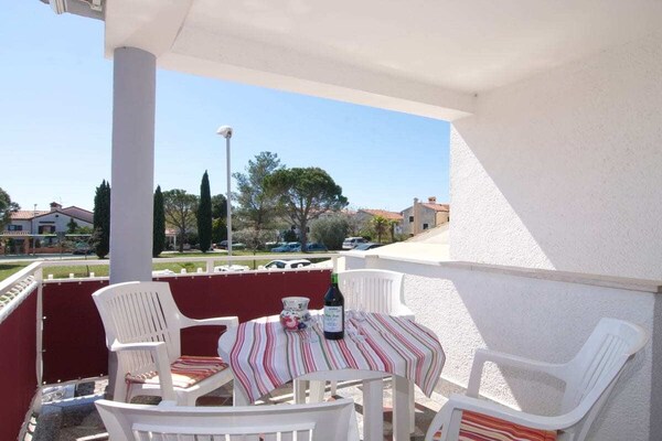 Ruim vakantiehuis met 3 slaapkamers nabij centrum Porec - thumbnail 4